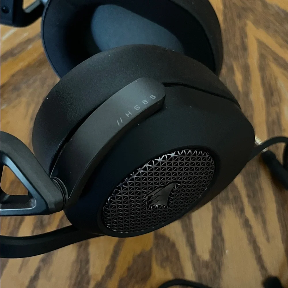 HS65 SURROUND Wired Gaming Headset — Carbon